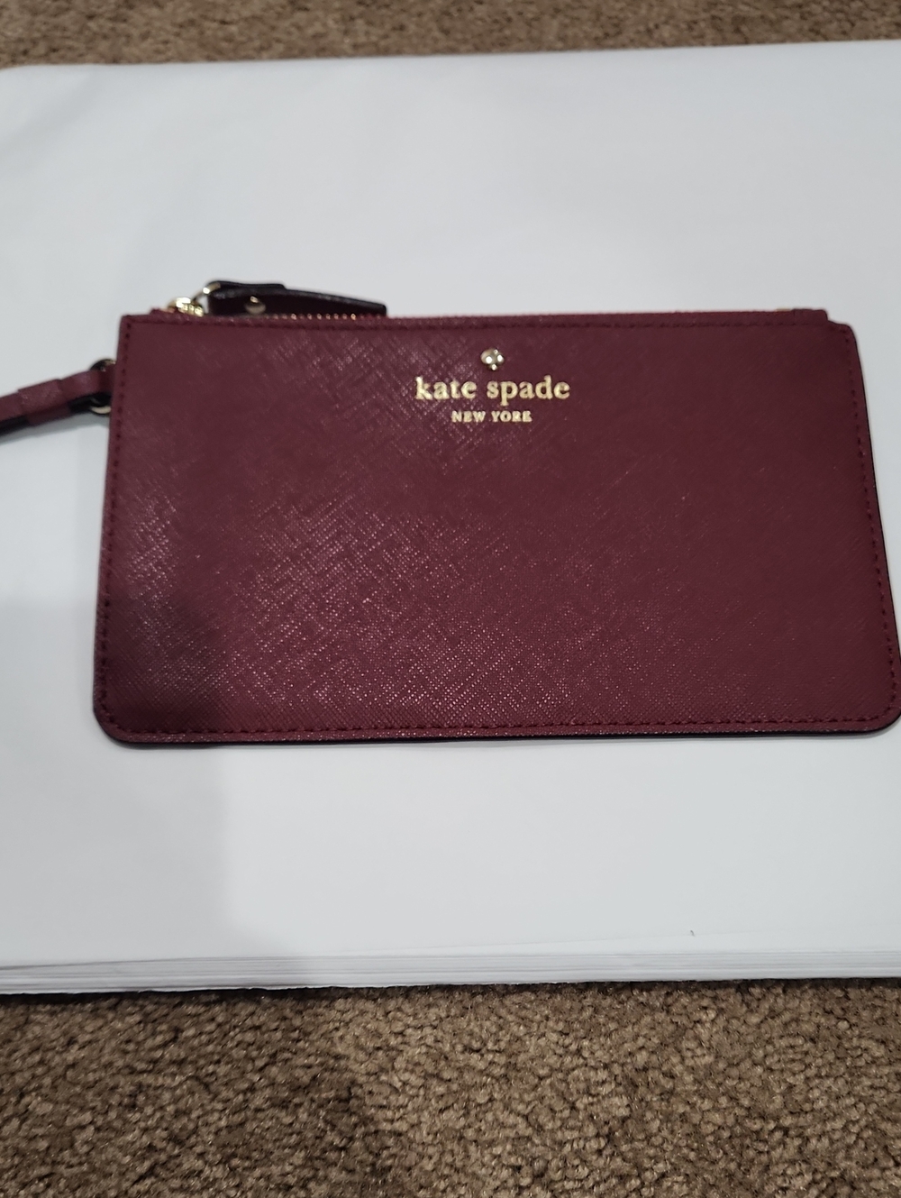 kate spade New York Saffiano Zip Wristlet in Burgundy